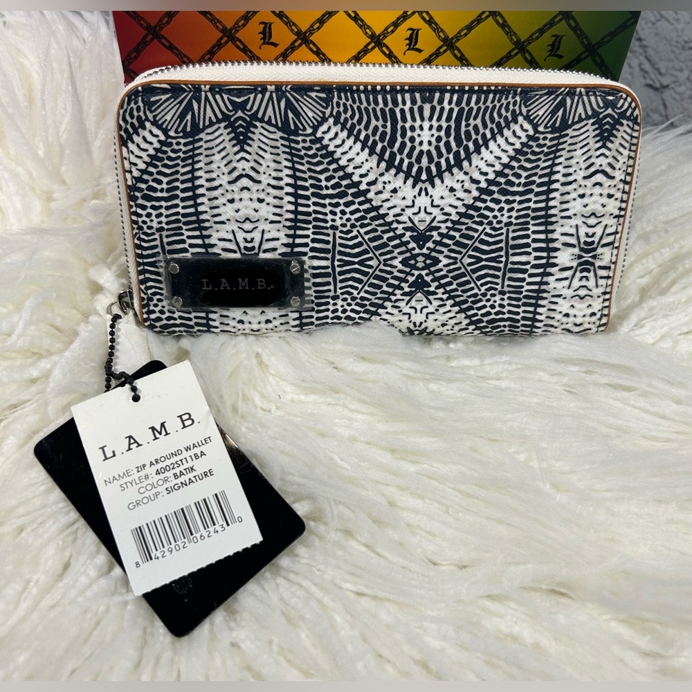 L.A.M.B. Designer Wallet✨NWT✨